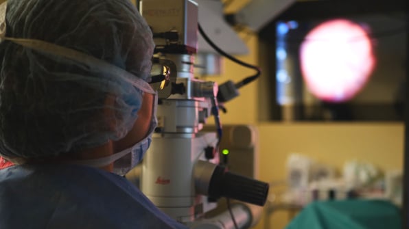 Dr. Ozana Moraru - Vitreoretinal Surgery